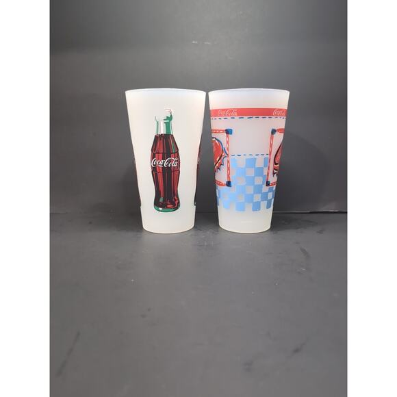 Coca-Cola Collectible‎ Cups Set, Vintage Large Frosted Hard Plastic, Memorabilia - Picture 2 of 8